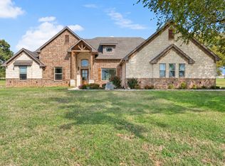 1450 Turpin Lake Rd, Poolville, TX 76487