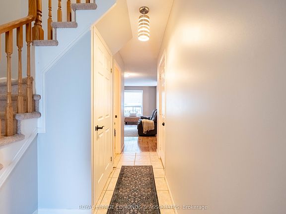2nd image of 565 Rymal Rd E #37