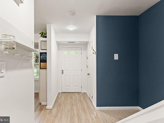 4th image of 3342 Lakeside View Dr #4-2