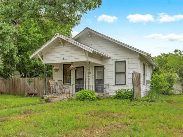 1002 Washburn St, Taylor, TX 76574