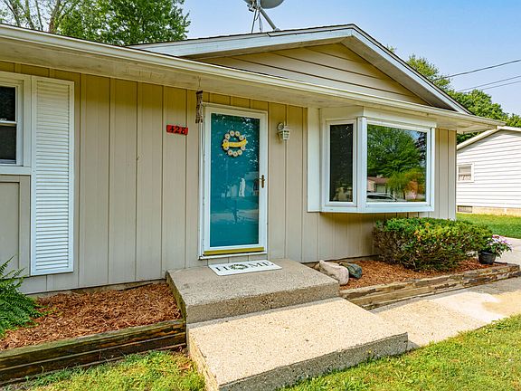 2nd image of 428 Cameo Ave