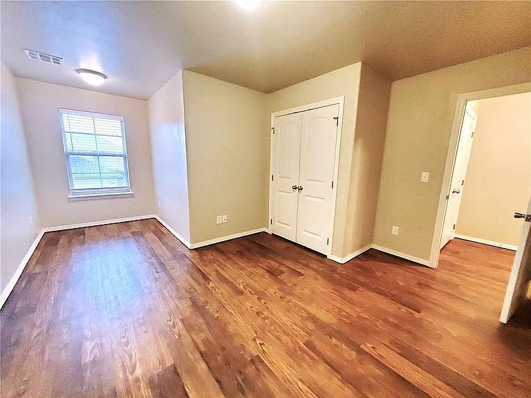 2127 Buena Vida Ln — Photo 24