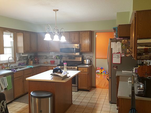 5th image of 310 W Orchard Ave