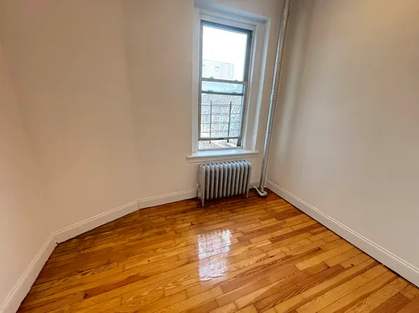 160 Wadsworth Avenue image 5 of 5