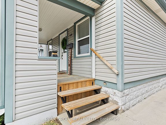 5th image of 44 Richmond Ave