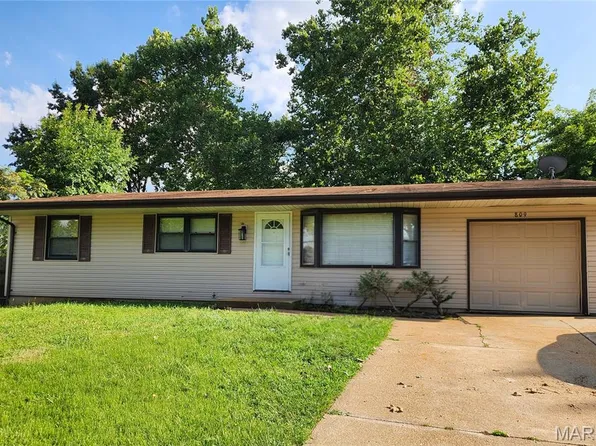 809 Bordeaux Ct, Ballwin, MO 63011