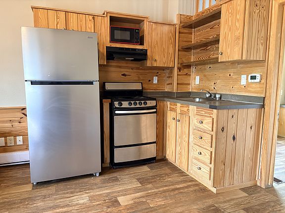 5th image of 131 Rueckle Rd #615