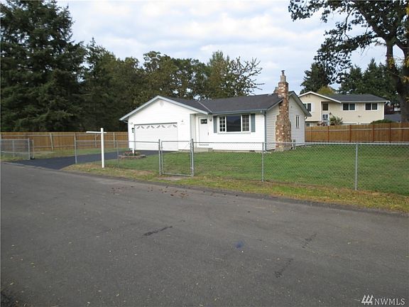 4th image of 21907 45th Ave E