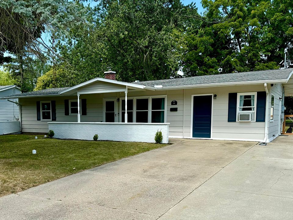 1st image of 907 Sunset Dr
