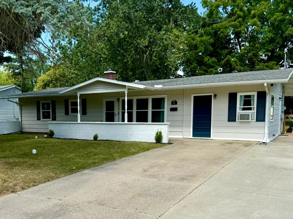 907 Sunset Dr, Tecumseh, MI 49286
