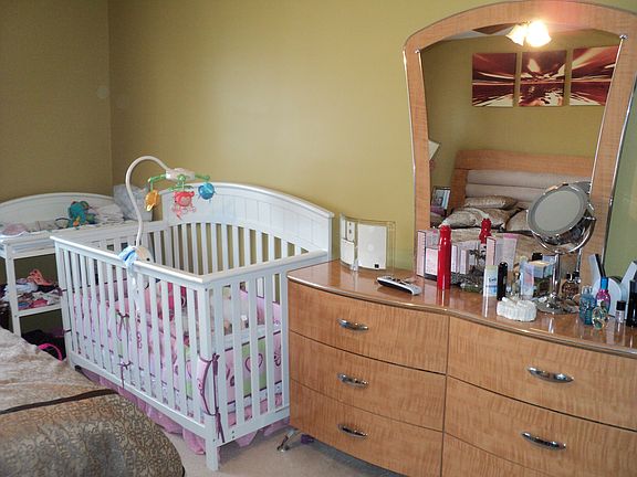 3rd image of 644 Woodduck Dr APT D