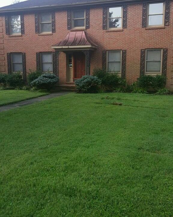 2nd image of 2002 Fontaine Rd