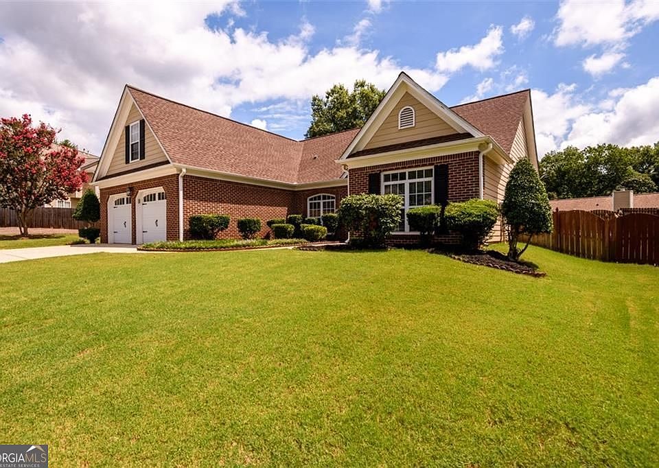 1st image of 900 Downyshire Dr