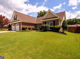 900 Downyshire Dr, Lawrenceville, GA 30044
