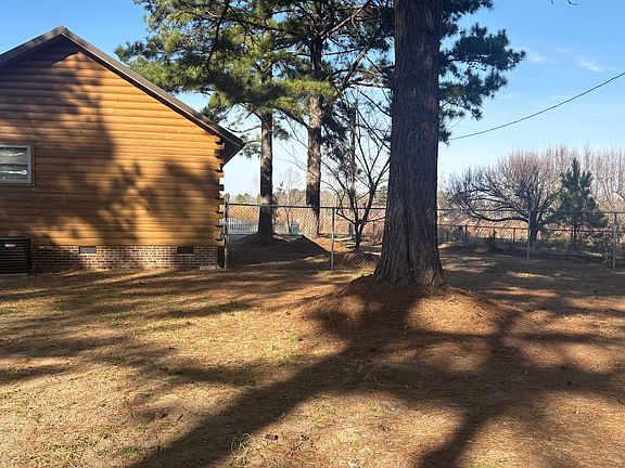 5th image of 3331 S River Rd