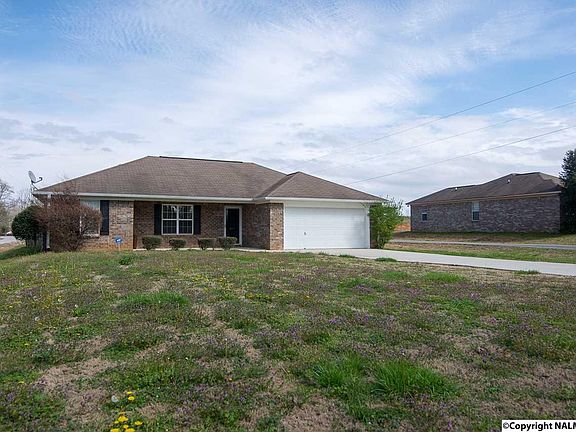 2nd image of 579 Shady Ln