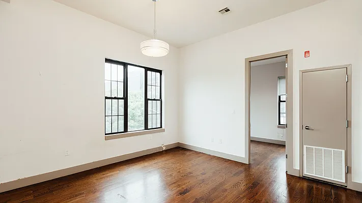 Rented by Nooklyn NYC LLC | media 30