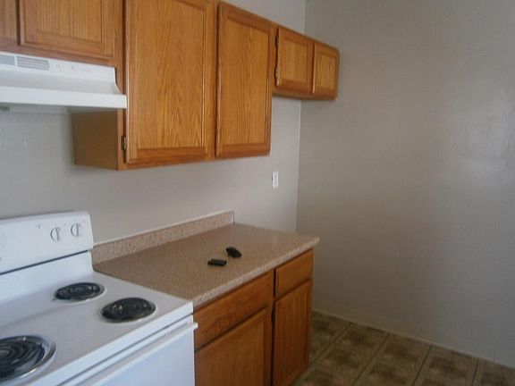 4th image of 1911 Litchfield Ave #1911
