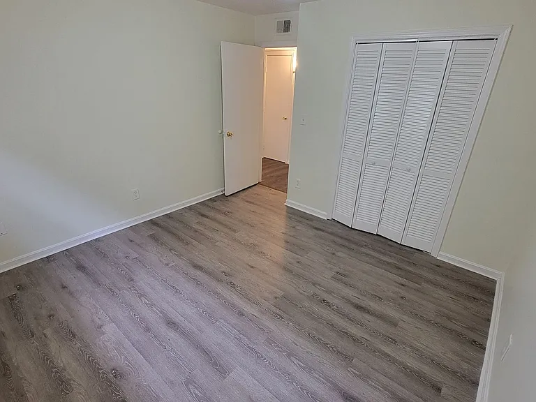 6508 Hackel Dr — Photo 9