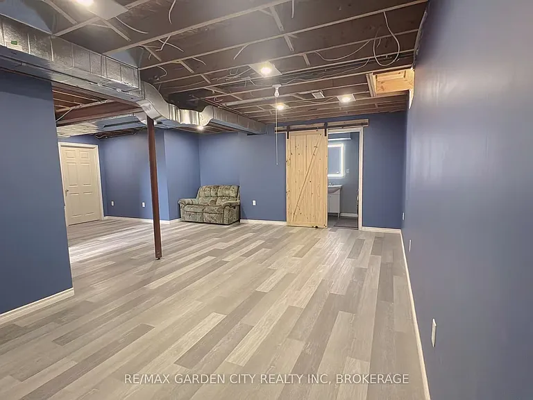 43 Westland St — Photo 25