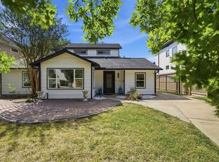 4521 Maple St, Bellaire, TX 77401