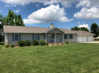 129 South Shrs, Sullivan, IL 61951