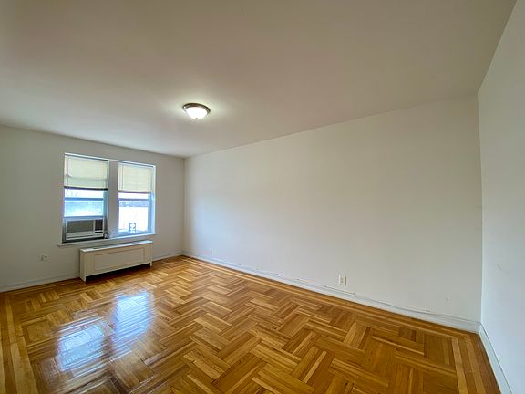 4th image of 35-91 161st St #4