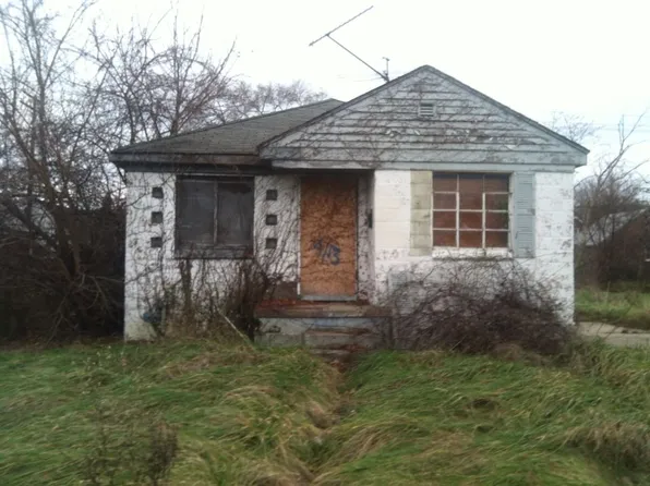 14915 W Chicago St, Detroit, MI 48228