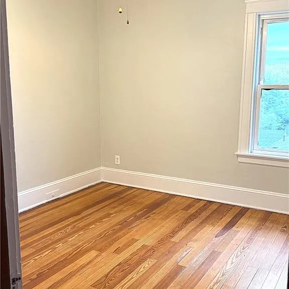 109 Hemond Ave — Photo 17