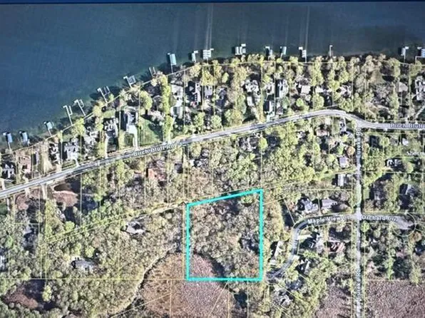 Maple View Ct, Excelsior, MN 55331