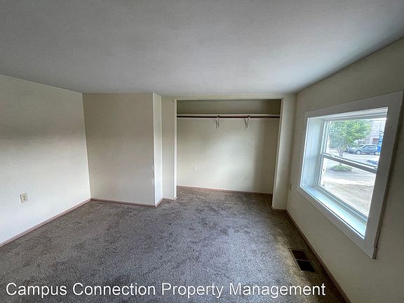 3rd image of 138 W Oregon Ave Unit B