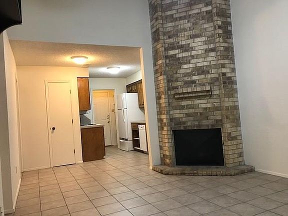 2nd image of 57 Teakwood St