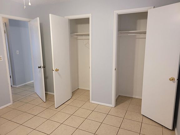 4th image of 211 E Cherry Ave