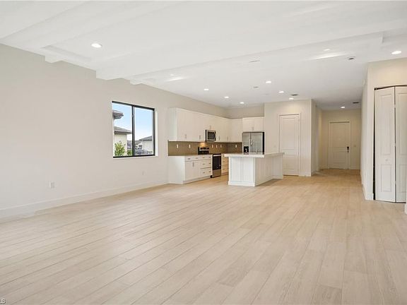 5th image of 5249 MARANO DR