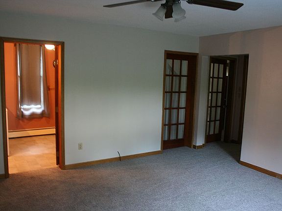 5th image of 612 E Court Ave