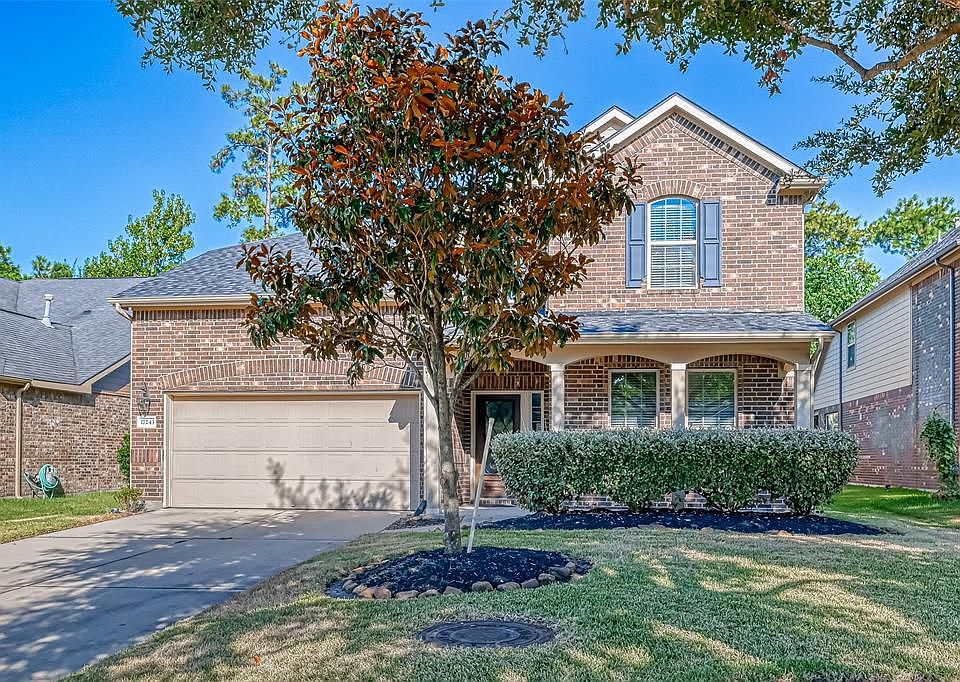 1st image of 17243 Lowell Lake Ln