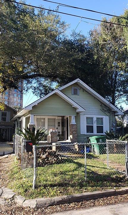 2nd image of 4914 Milam St