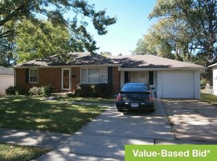 24 Godfrey Ln, Saint Louis, MO