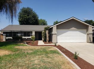 278 Mercedes Ln, Lemoore, CA 93245
