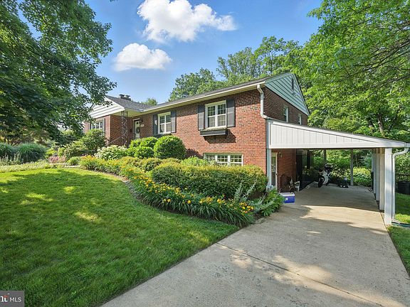 3rd image of 6321 Hillsborough Dr