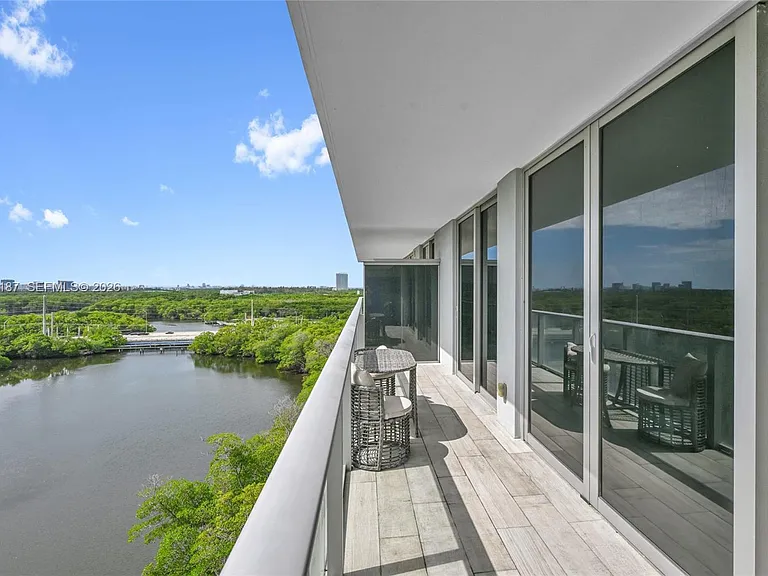 16385 Biscayne Blvd #1020 — Photo 17