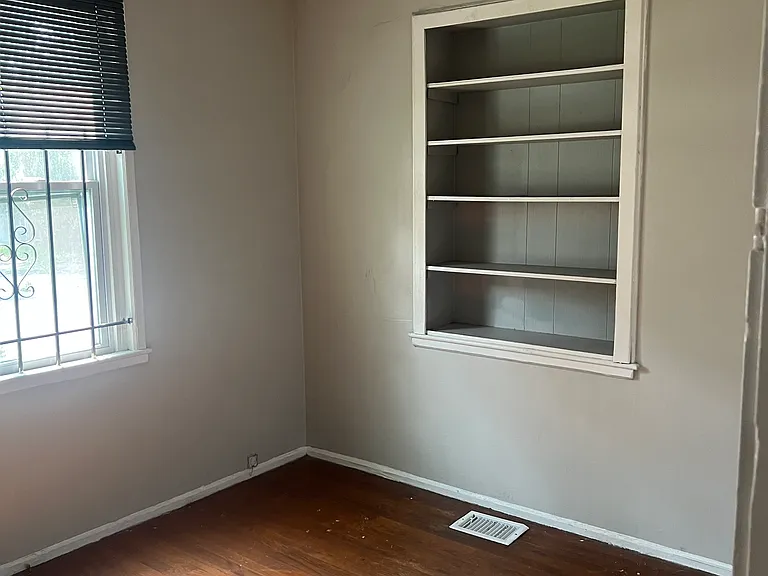 436 Springfield Ct N — Photo 15