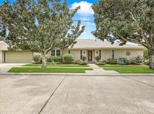 3913 Tolmas Dr, Metairie, LA 70002