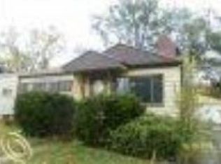 4022 Burgess St, Flint, MI 48504