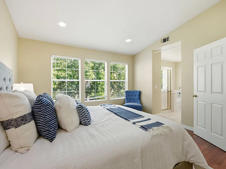 3488 Hart Cmn — Photo 22