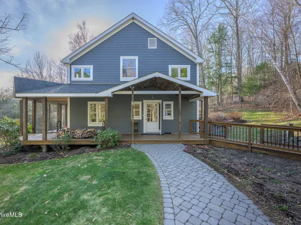 1242 Garfield Rd, Stephentown, NY 12168