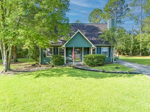 1306 Windsor Dr, Tifton, GA 31794
