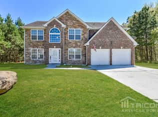 648 Ironstone Dr, Fairburn, GA 30213