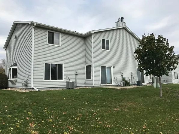 1123 S Bridgeport Pl, Sioux Falls, SD 57106