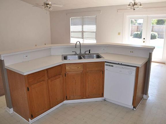 3rd image of 12578 Eaglesham Dr